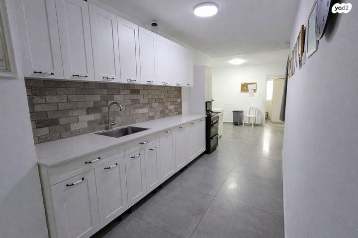 שושנת העמקים 