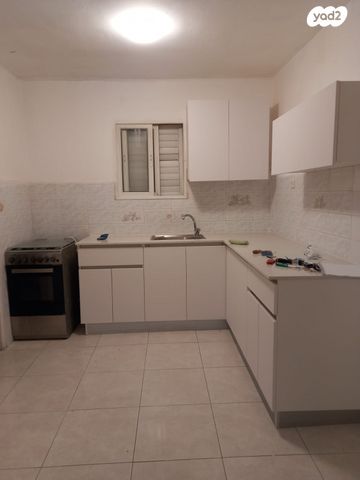 מודעת נכס, יצחק גרינבוים 35, נאות שקד, נתניה