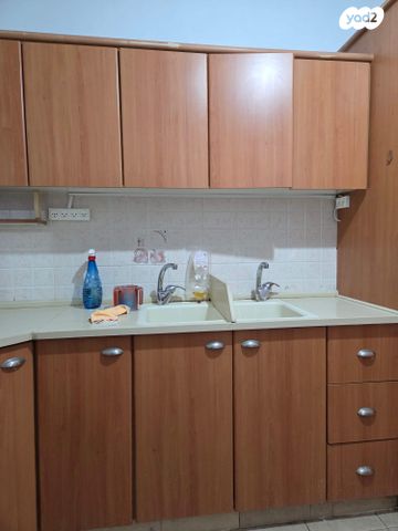 מנוחה ונחלה 1