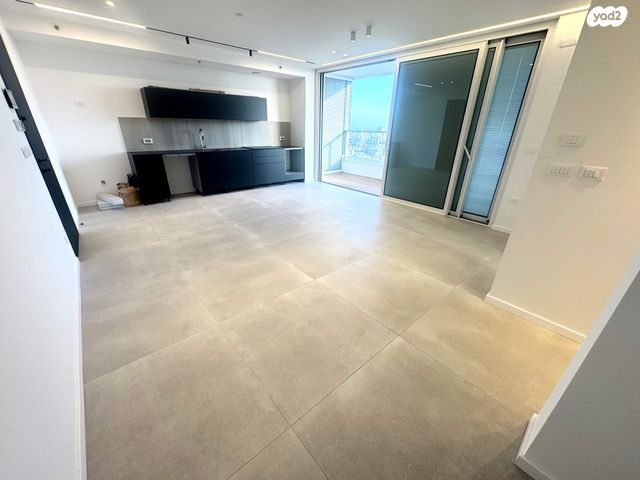 מודעת נכס, ארלוזורוב 82, שכונת הראשונים, רמת גן