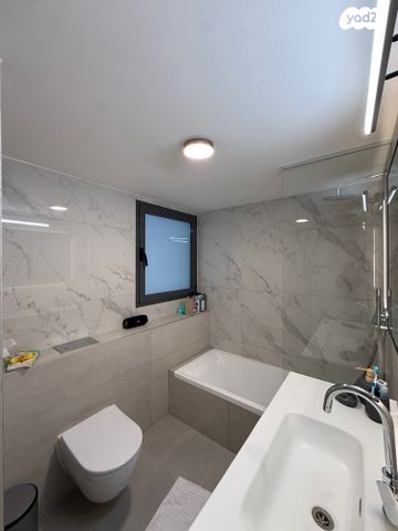 שדרות וושינגטון 29