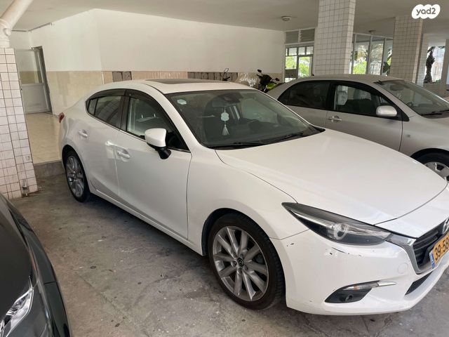 מודעת רכב מאזדה 3