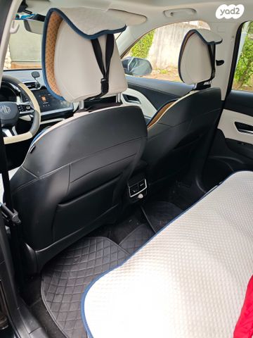 מודעת רכב אם ג'י ZS