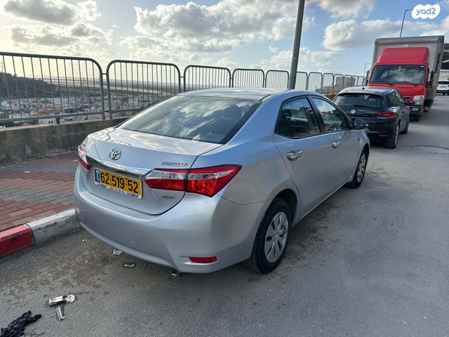 מודעת רכב טויוטה קורולה