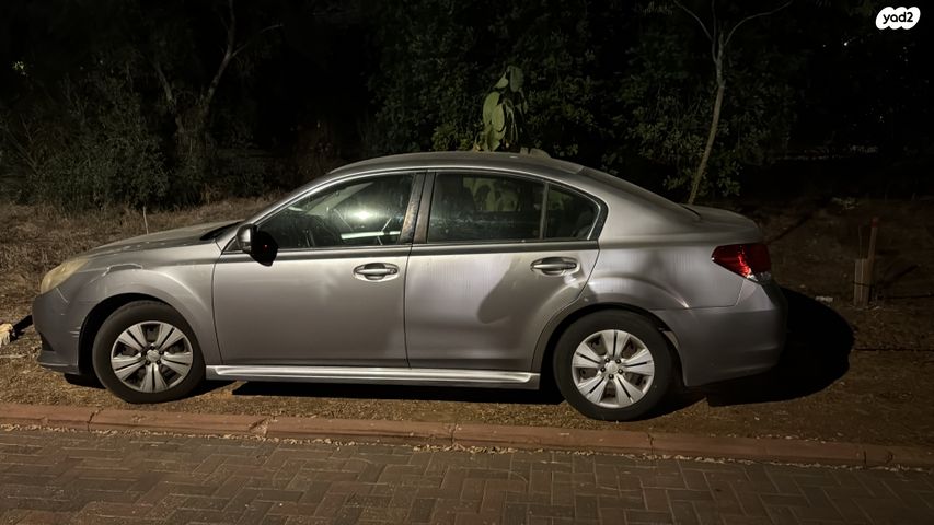 מודעת רכב סובארו B4/לגאסי