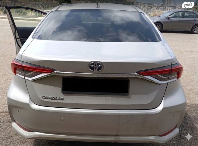 מודעת רכב טויוטה קורולה