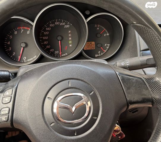 מודעת רכב מאזדה 3