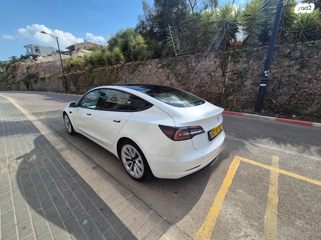 מודעת רכב טסלה מודל 3