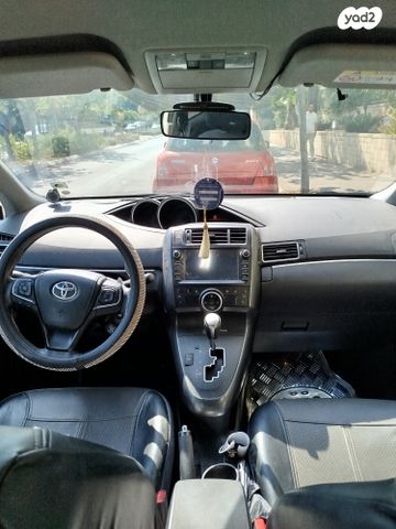 מודעת רכב טויוטה ורסו