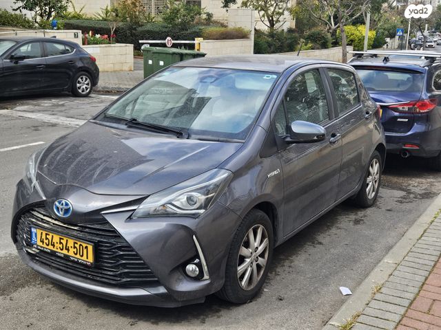 מודעת רכב טויוטה יאריס