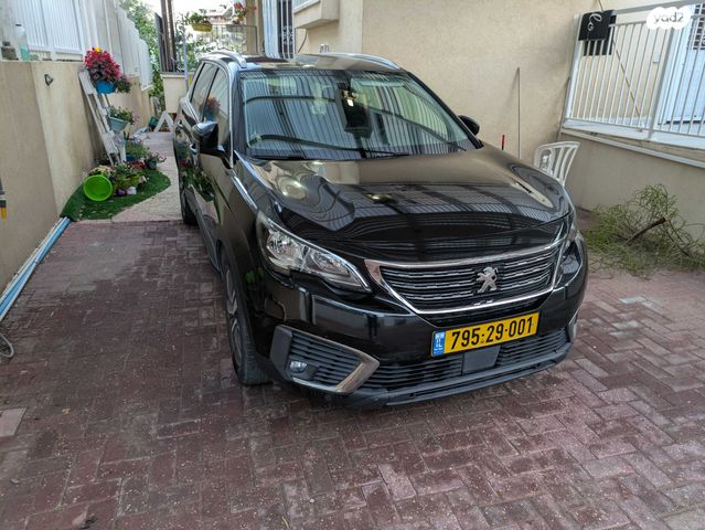 מודעת רכב פיג'ו 5008