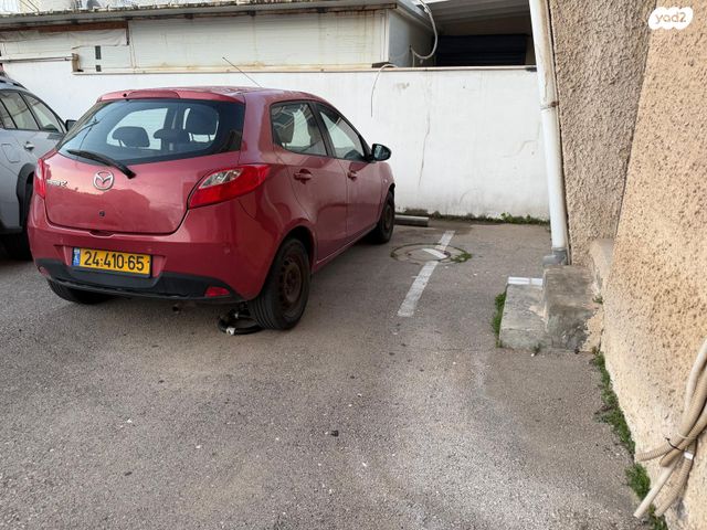 מודעת רכב מאזדה 2