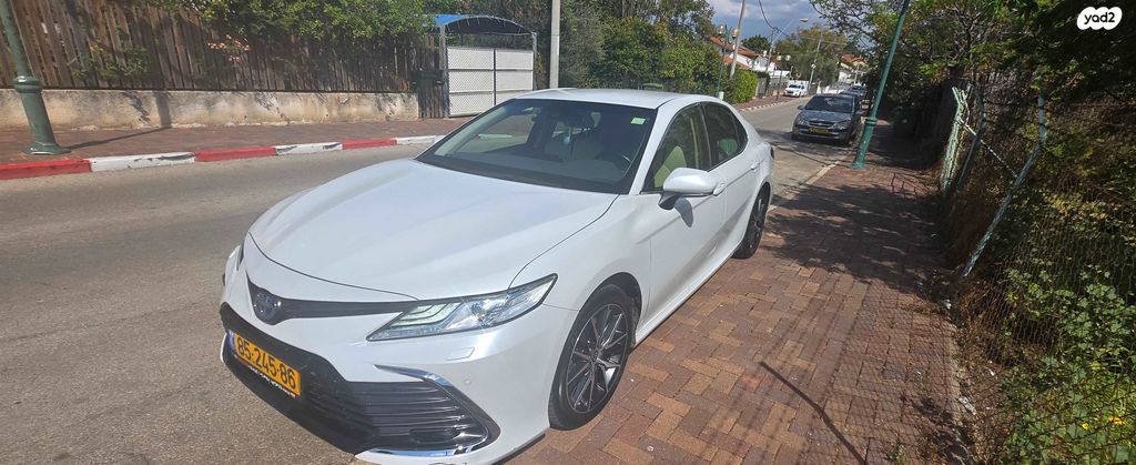 מודעת רכב טויוטה קאמרי