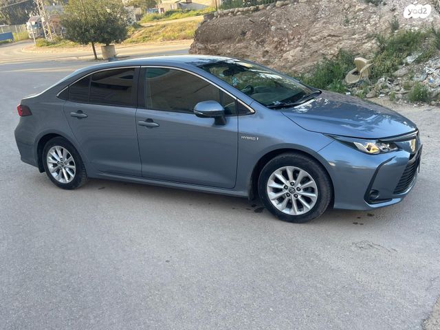 מודעת רכב טויוטה קורולה