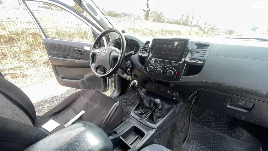 מודעת רכב טויוטה היילקס