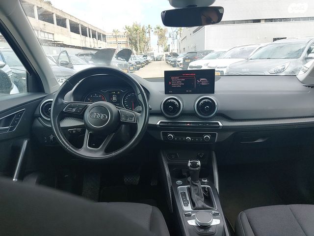 מודעת רכב אאודי Q2 1