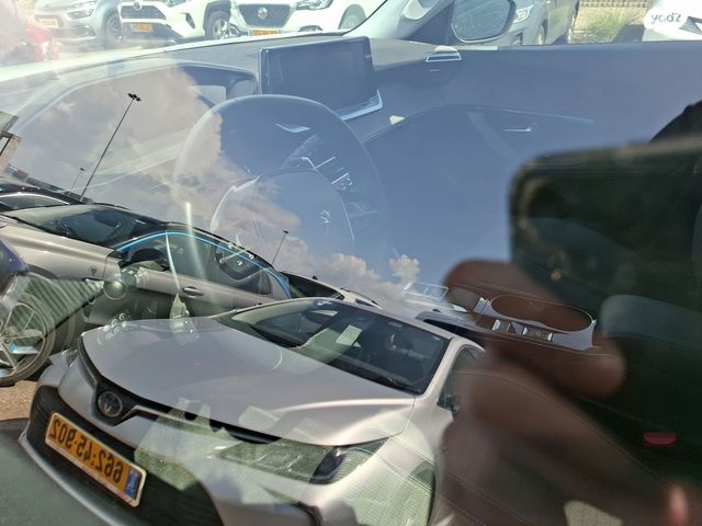 מודעת רכב פיג'ו 2008 1