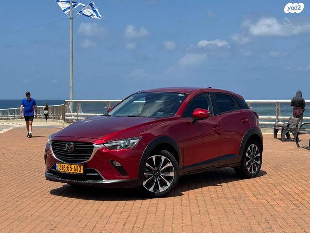 מודעת רכב מאזדה CX-3