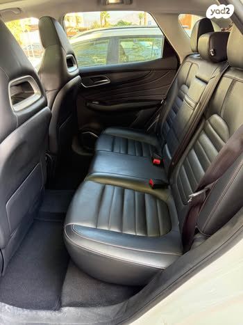 מודעת רכב אם ג'י EHS PHEV