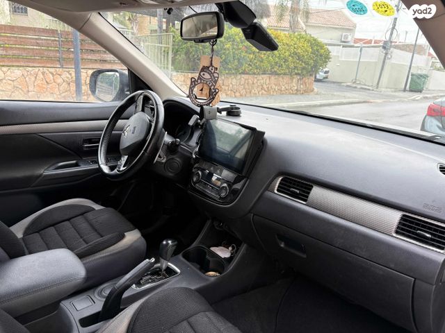 מודעת רכב מיצובישי אאוטלנדר