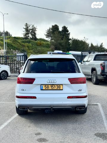 מודעת רכב אאודי Q7