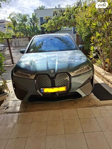 מודעת רכב ב מ וו iX