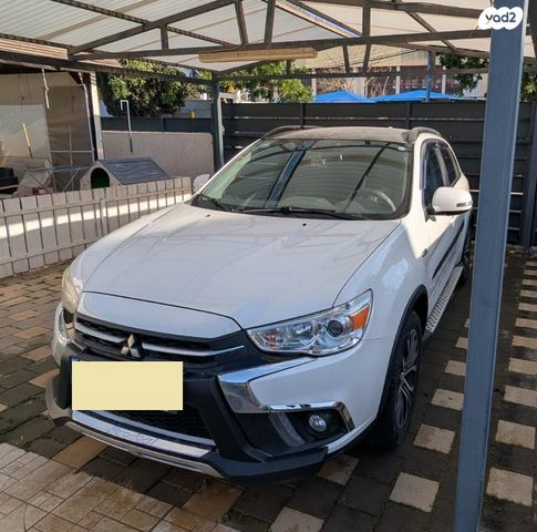 מודעת רכב מיצובישי ASX