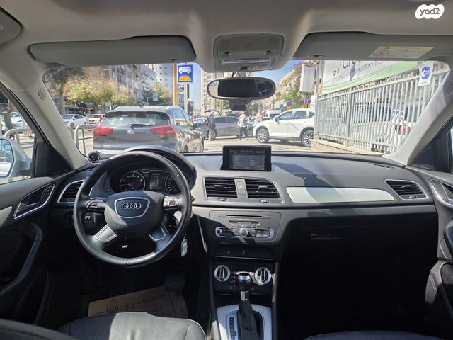 מודעת רכב אאודי Q3 1