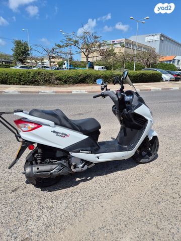 מודעת רכב סאן יאנג ג'וי רייד 200