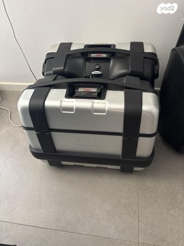 feedItemObj.data.row_1