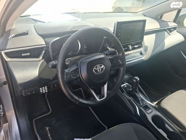 מודעת רכב טויוטה קורולה 1