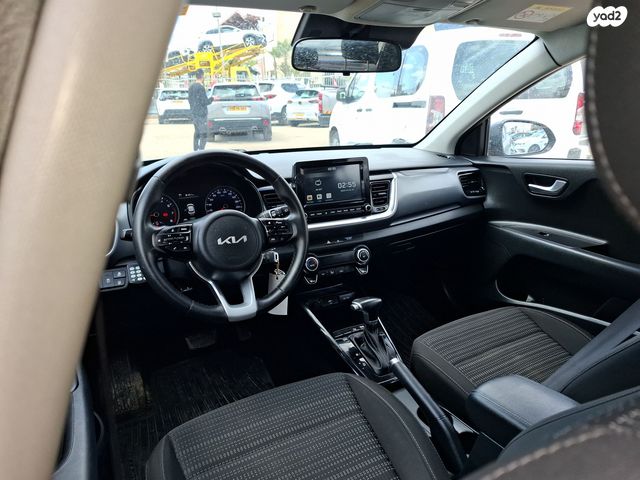 מודעת רכב קיה סטוניק 1