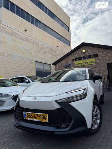מודעת רכב טויוטה C-HR