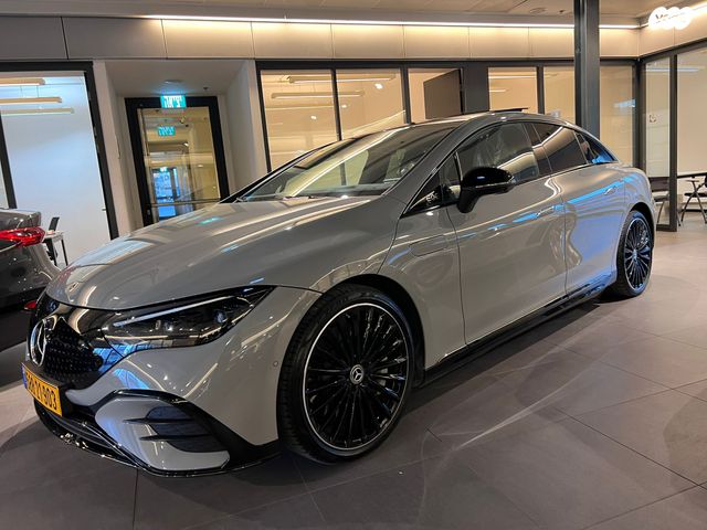 מודעת רכב מרצדס-בנץ EQE