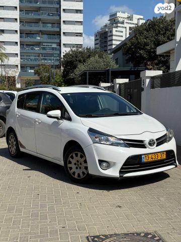 מודעת רכב טויוטה ורסו