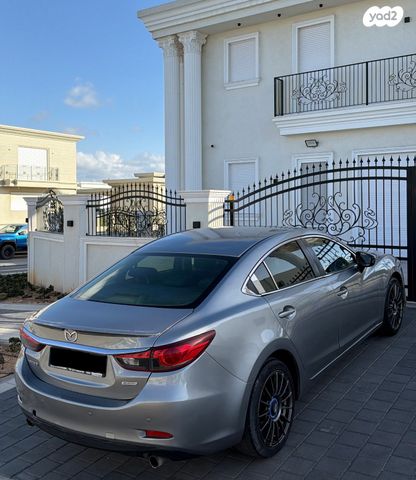 מודעת רכב מאזדה 6