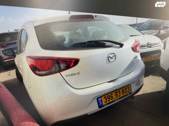 מודעת רכב מאזדה 2