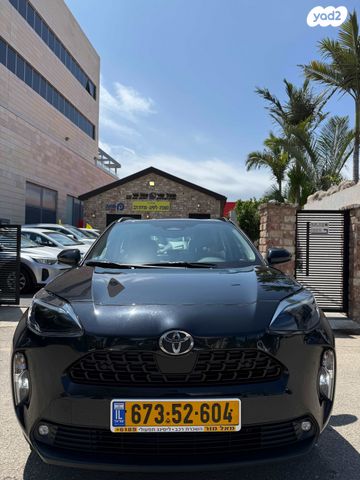 מודעת רכב טויוטה יאריס קרוס 1