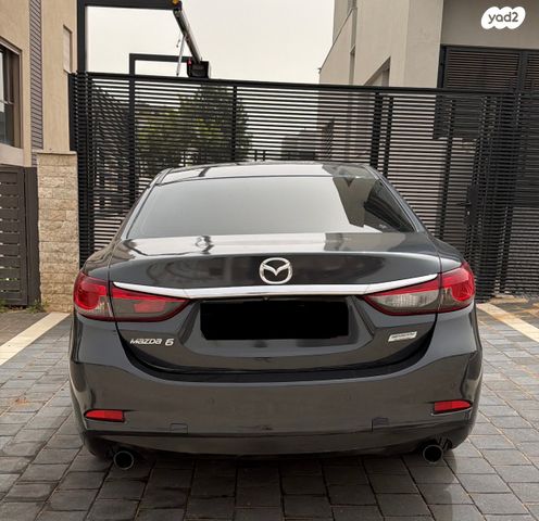 מודעת רכב מאזדה 6