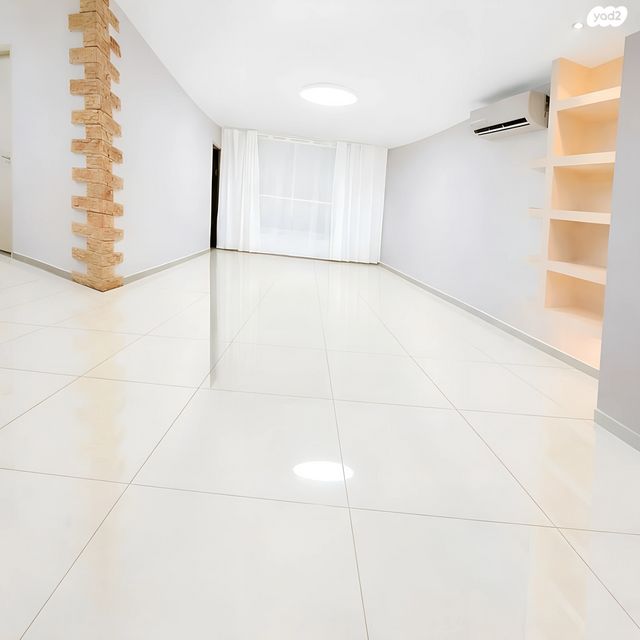 אברהם שפירא 23