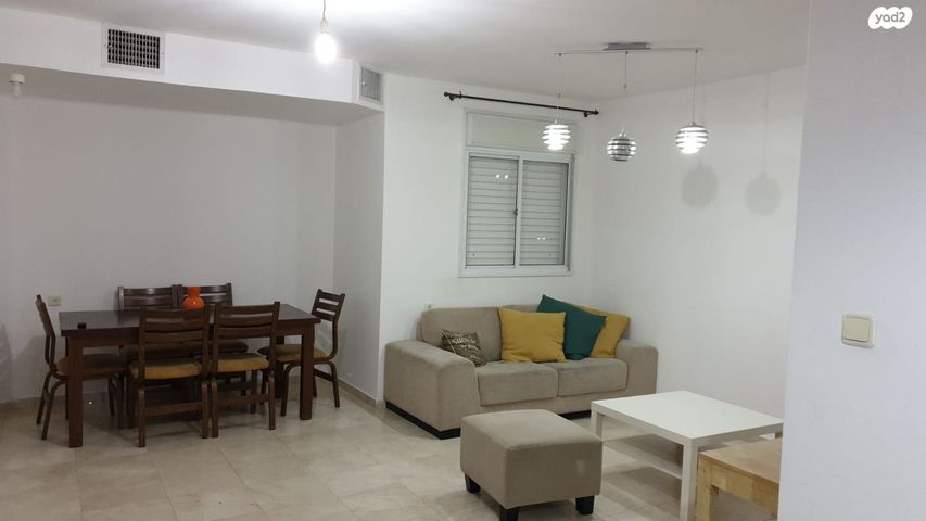 נחל שחרות 12