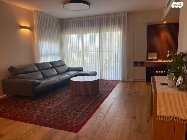 חיים בר לב 7