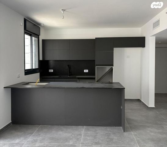 יונה וולך 16