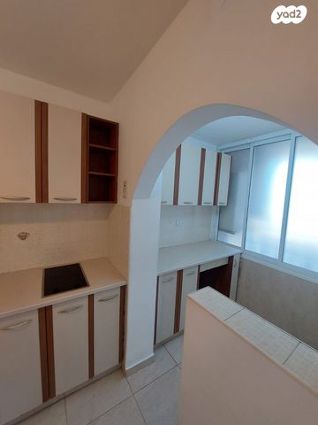 ח.מ. שפירא 20