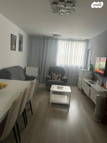 טרומפלדור 16