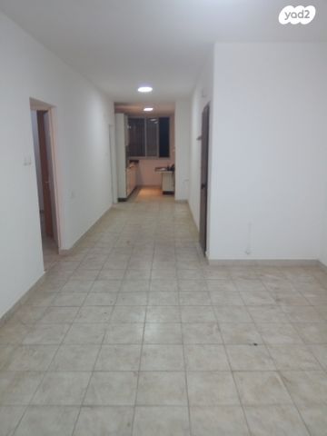 פרץ נפתלי 14