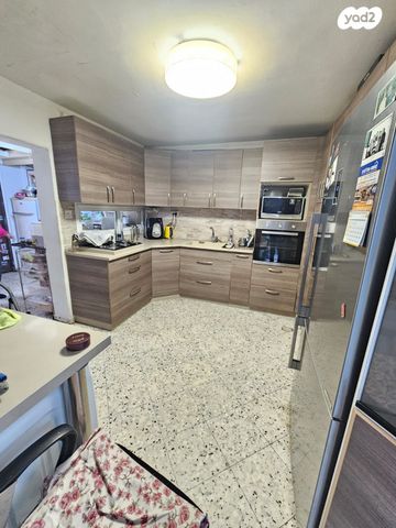 בית פרטי/ קוטג', נווה זית, לוד