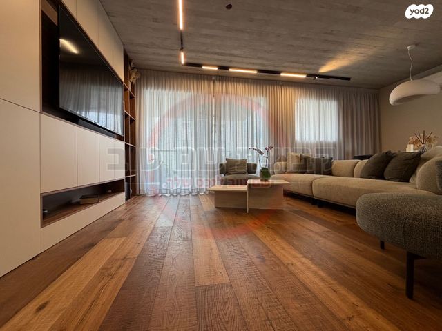 ארבע האמהות 