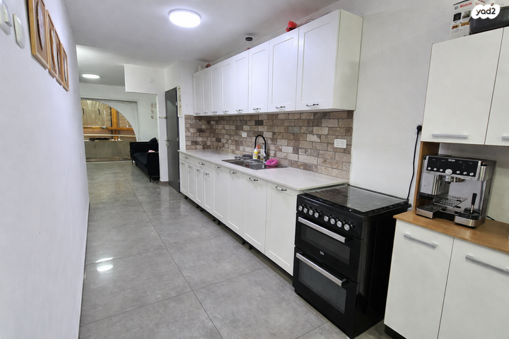 שושנת העמקים 