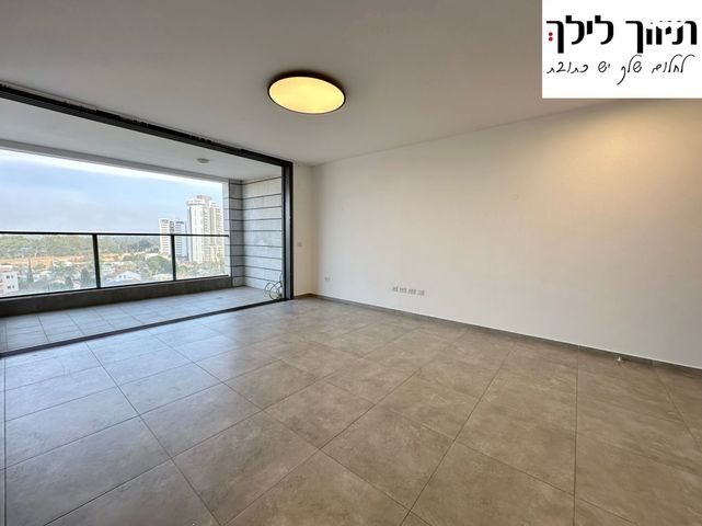 מודעת נכס, מורשה, רמת השרון